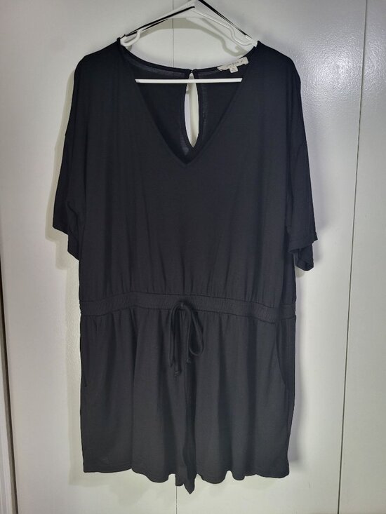 Umgee Pants - UMGEE Women's SZ 1XL Black One Piece Romper Minimalist Summer Lounge